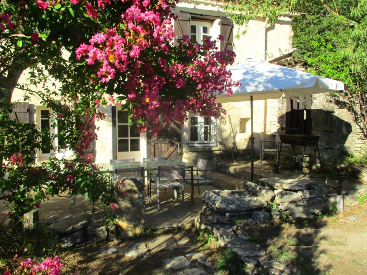 Le Mas Des Lilas Uzes Ngoại thất bức ảnh