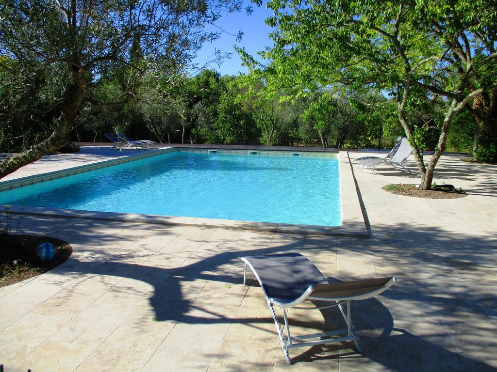 Le Mas Des Lilas Uzes Ngoại thất bức ảnh