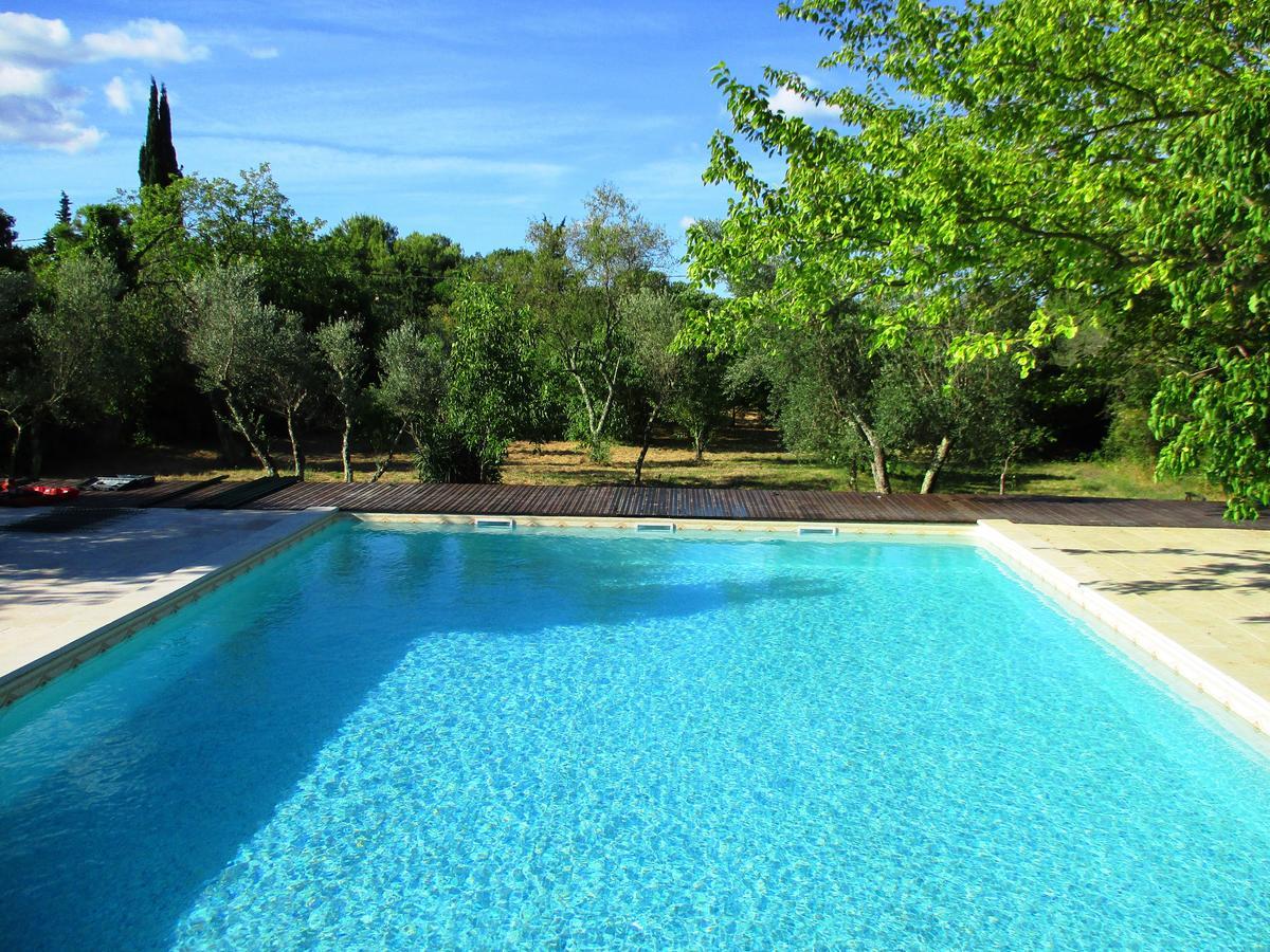 Le Mas Des Lilas Uzes Ngoại thất bức ảnh