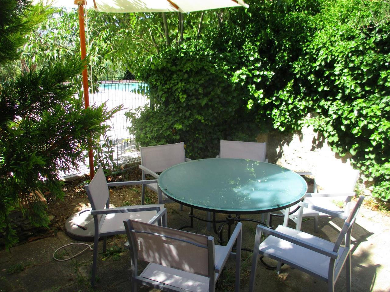 Le Mas Des Lilas Uzes Ngoại thất bức ảnh