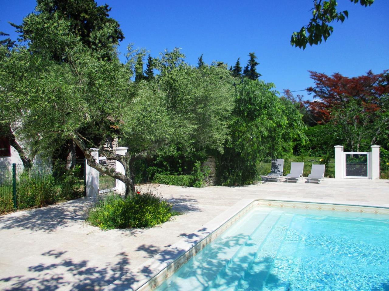 Le Mas Des Lilas Uzes Ngoại thất bức ảnh